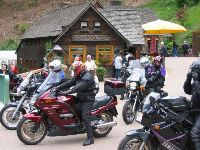 Hexenlochmhle, motoristien suosima taukopaikka. Schwarzwald, Saksa.