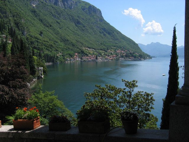 Nkym Villa Monasterosta Como-jrvelle. Varenna, Italia.