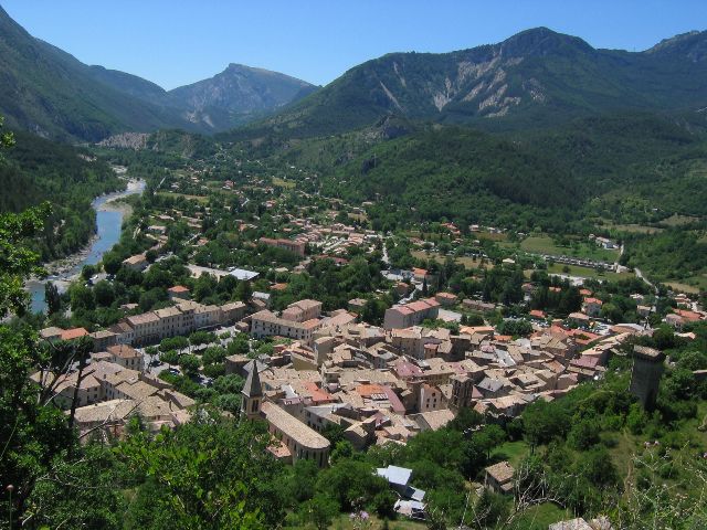 Castellane Le Roc -vuorelta nhtyn. Provence, Ranska.