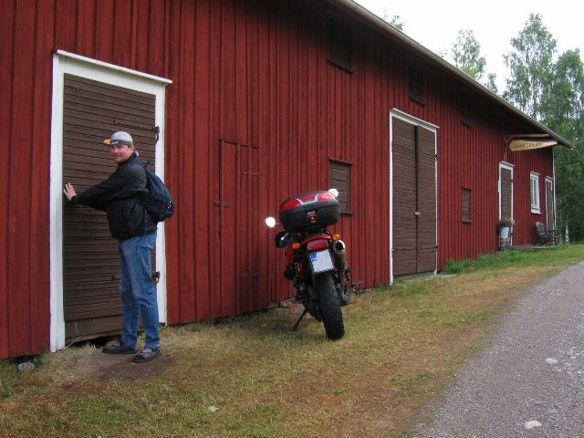Reissun ainoa aittamajoitus. Asa vandrarhem, Lammhult, Ruotsi.