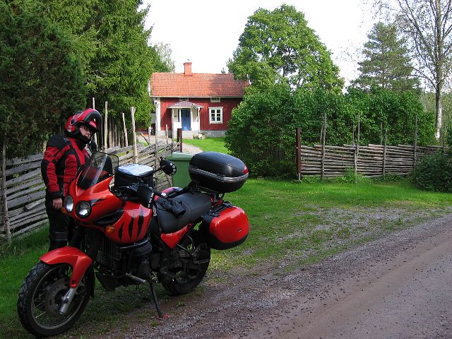 Punainen tupa jne. Hunsala, Ruotsi.