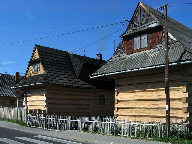 Eteläpuolalaisia vuoristohirsitaloja. Chocholów, Puola.